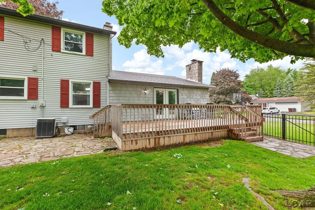 1113 Glendale Avenue Adrian City MI 49221
