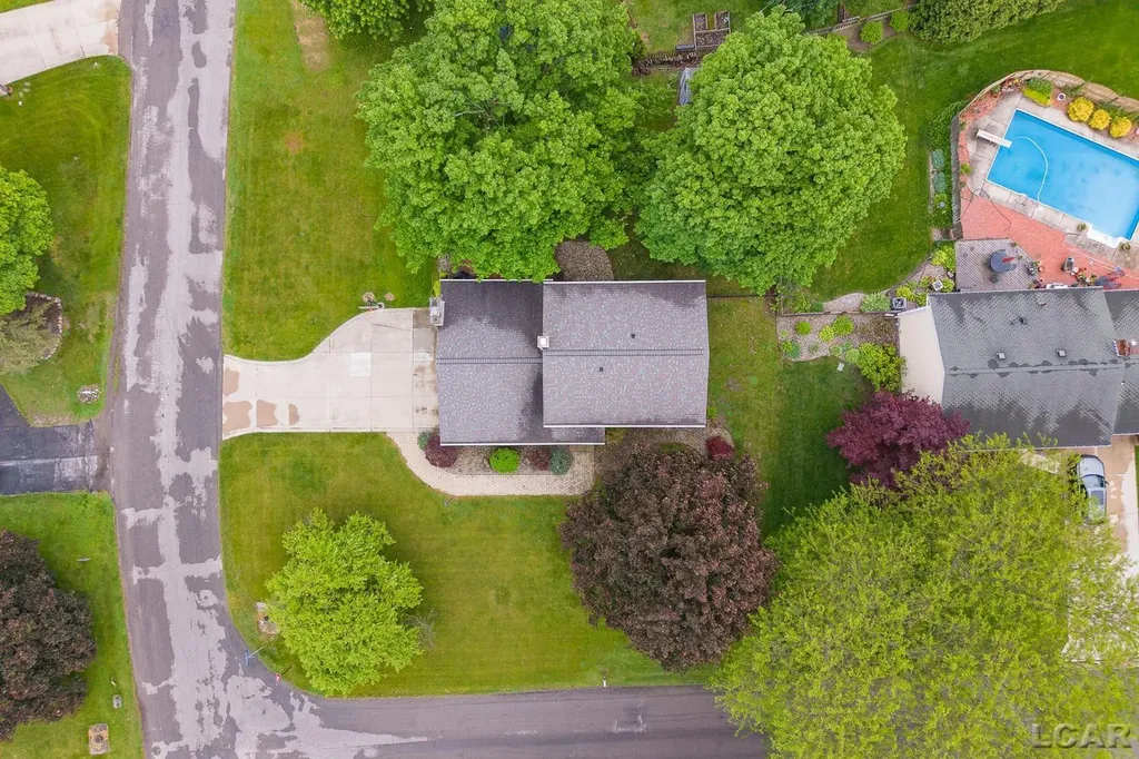 1113 Glendale Avenue Adrian City MI 49221
