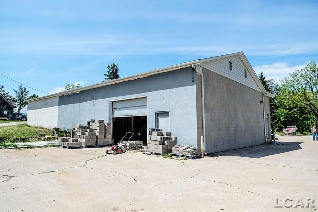 6389 Pocklington Road Raisin Township MI 49229
