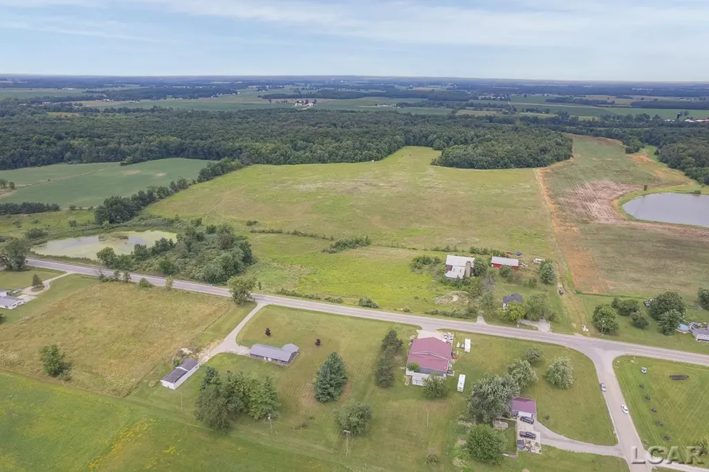 9024 W Carleton Road Dover Township MI 49235