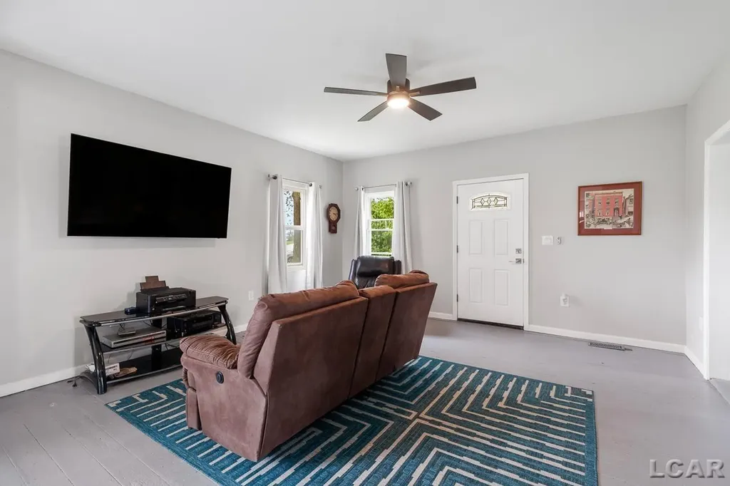 9024 W Carleton Road Dover Township MI 49235