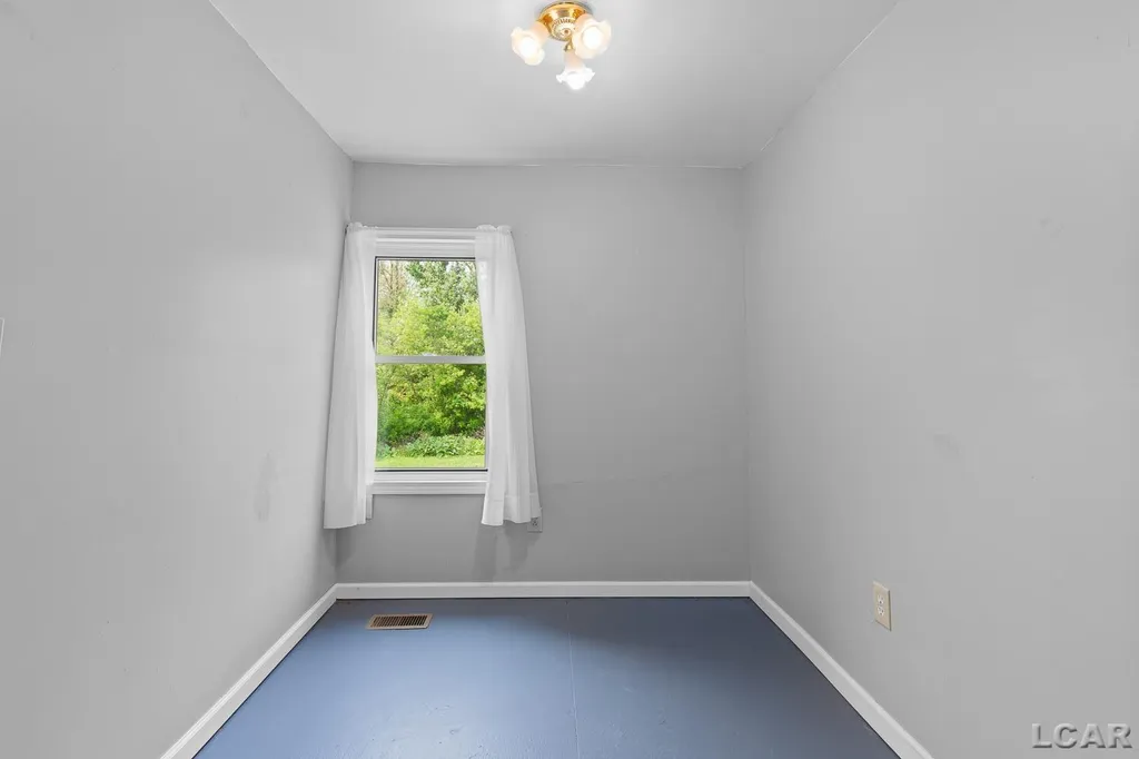 11943 W Us 223 Highway Onsted Village MI 49265