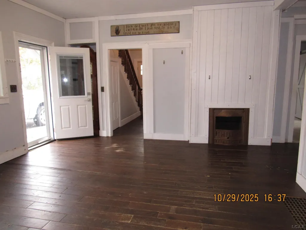 413 W Pottawatamie Street Tecumseh City MI 49286