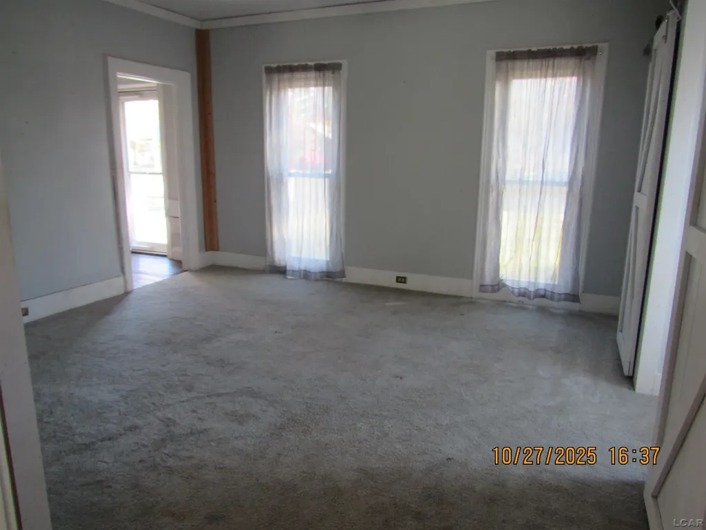 413 W Pottawatamie Street Tecumseh City MI 49286