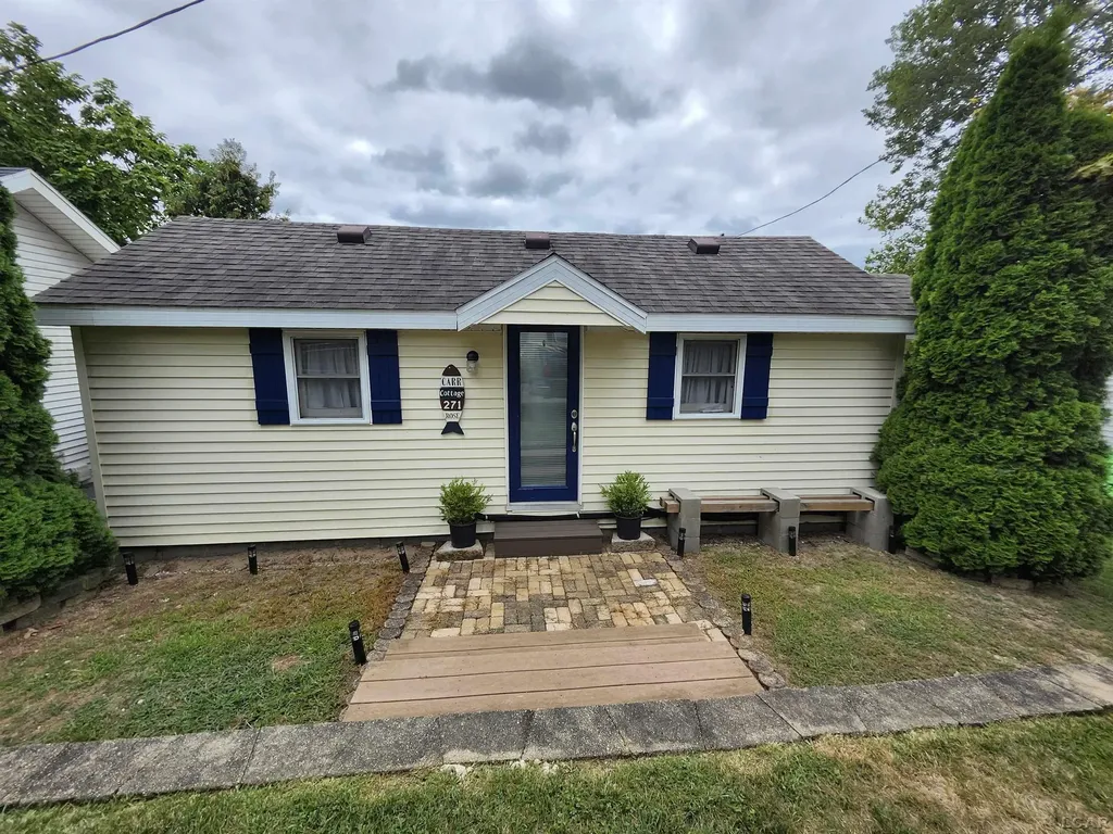 271 E Rose Lake Road Ovid Township MI 49036