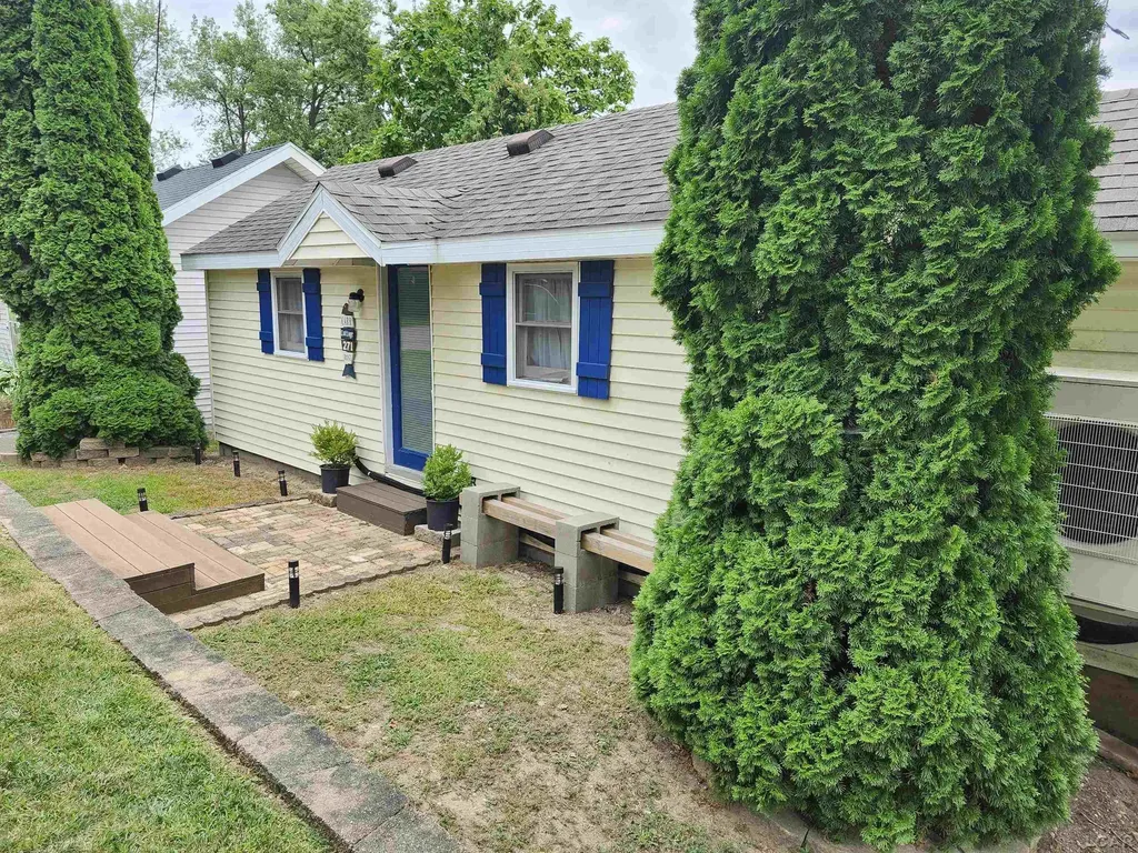 271 E Rose Lake Road Ovid Township MI 49036