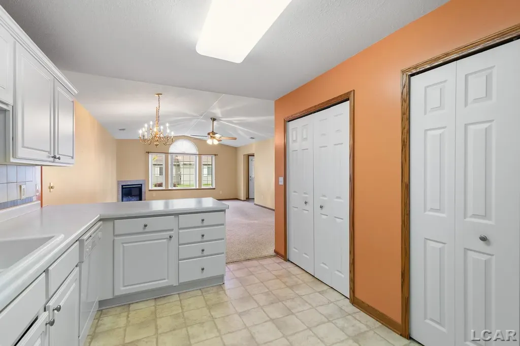 2303 Lakewood Drive Madison Charter Township MI 49221