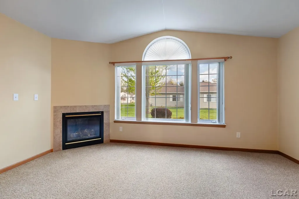 2303 Lakewood Drive Madison Charter Township MI 49221