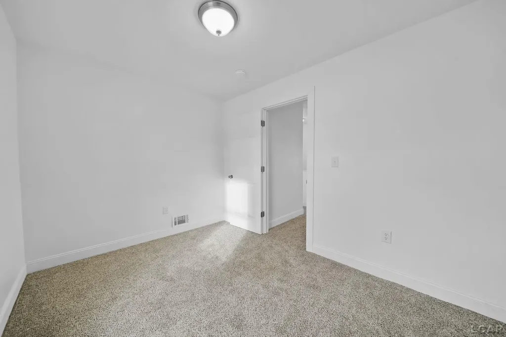 924 Frank Street Adrian City MI 49221