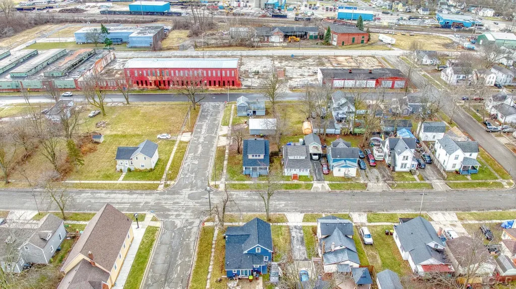 924 Frank Street Adrian City MI 49221