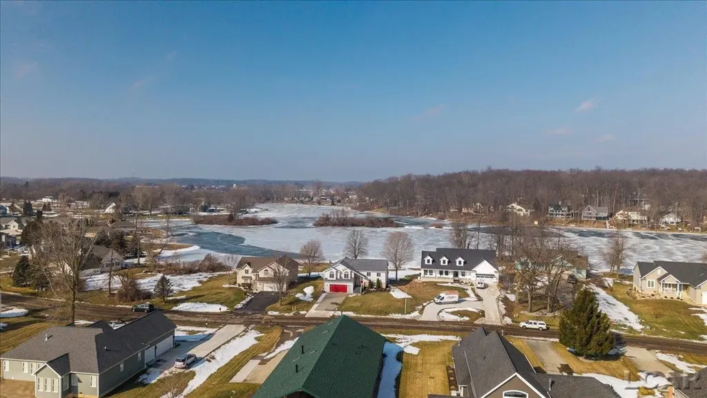 8266 Irish Mist Drive Cambridge Township MI 49265