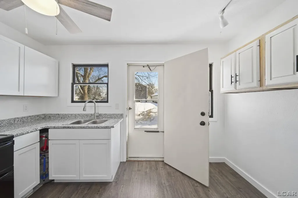 128 Irwin Street Brooklyn Village MI 49230