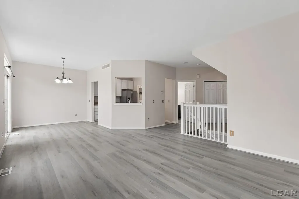 112 Burwyck Park Drive Saline City MI 48176