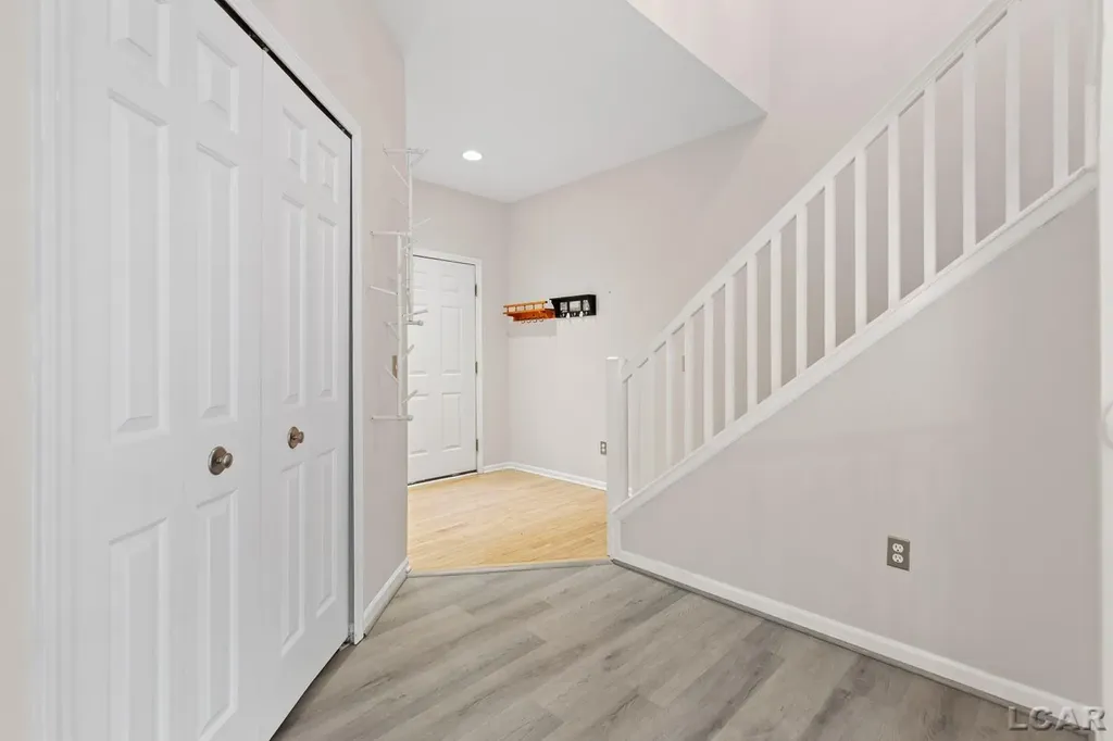 112 Burwyck Park Drive Saline City MI 48176
