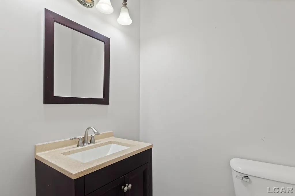 112 Burwyck Park Drive Saline City MI 48176