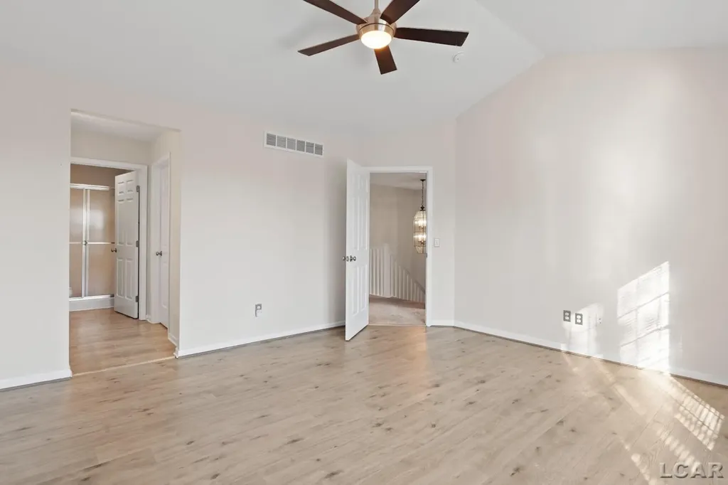 112 Burwyck Park Drive Saline City MI 48176