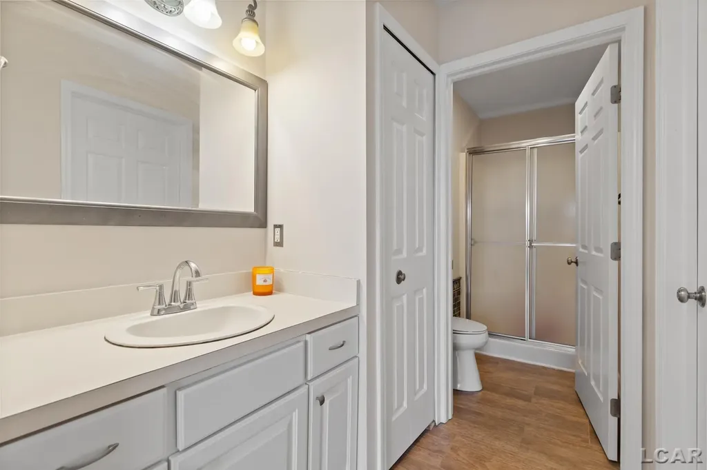 112 Burwyck Park Drive Saline City MI 48176