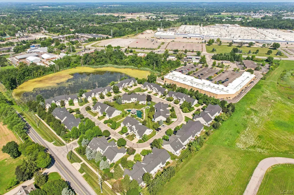 112 Burwyck Park Drive Saline City MI 48176