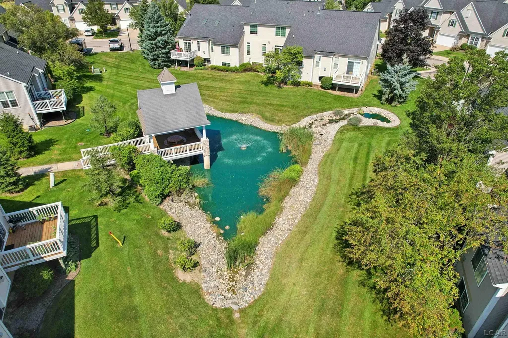 112 Burwyck Park Drive Saline City MI 48176