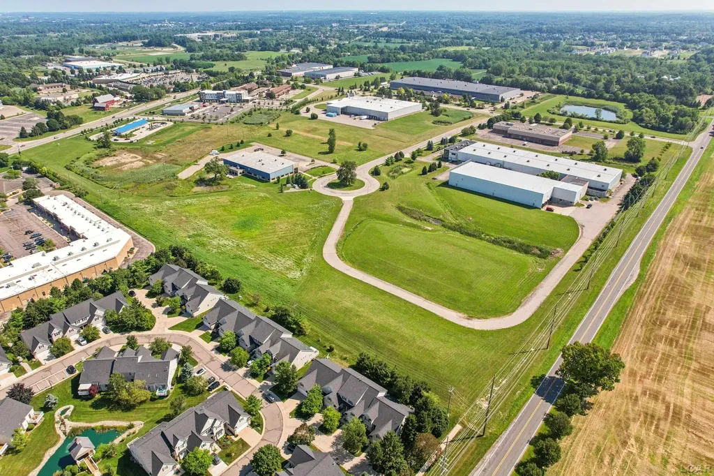112 Burwyck Park Drive Saline City MI 48176