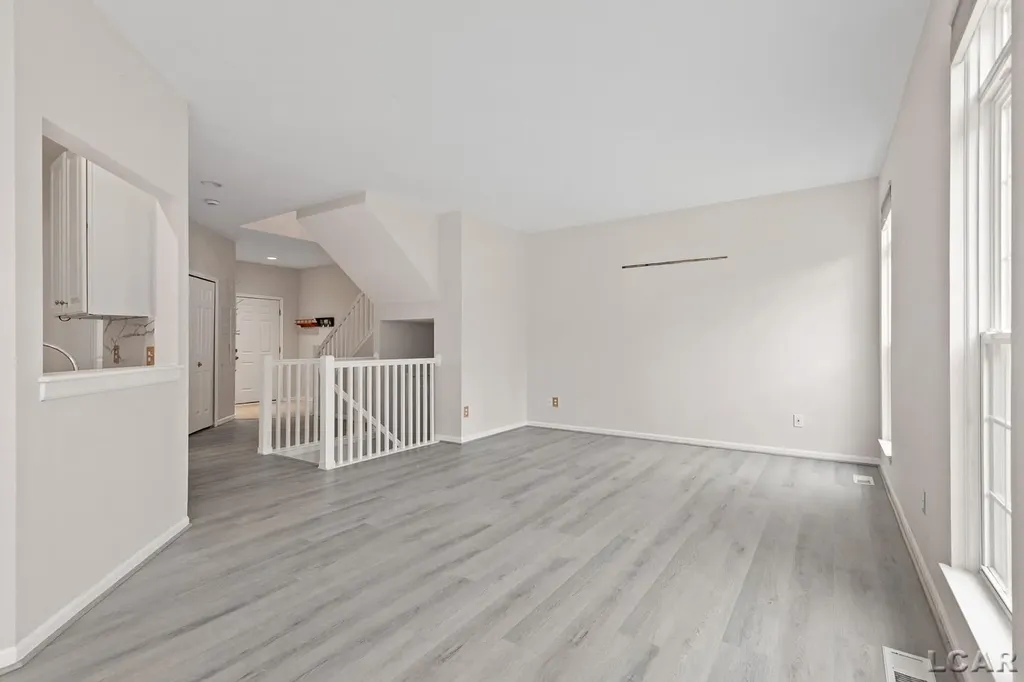 112 Burwyck Park Drive Saline City MI 48176