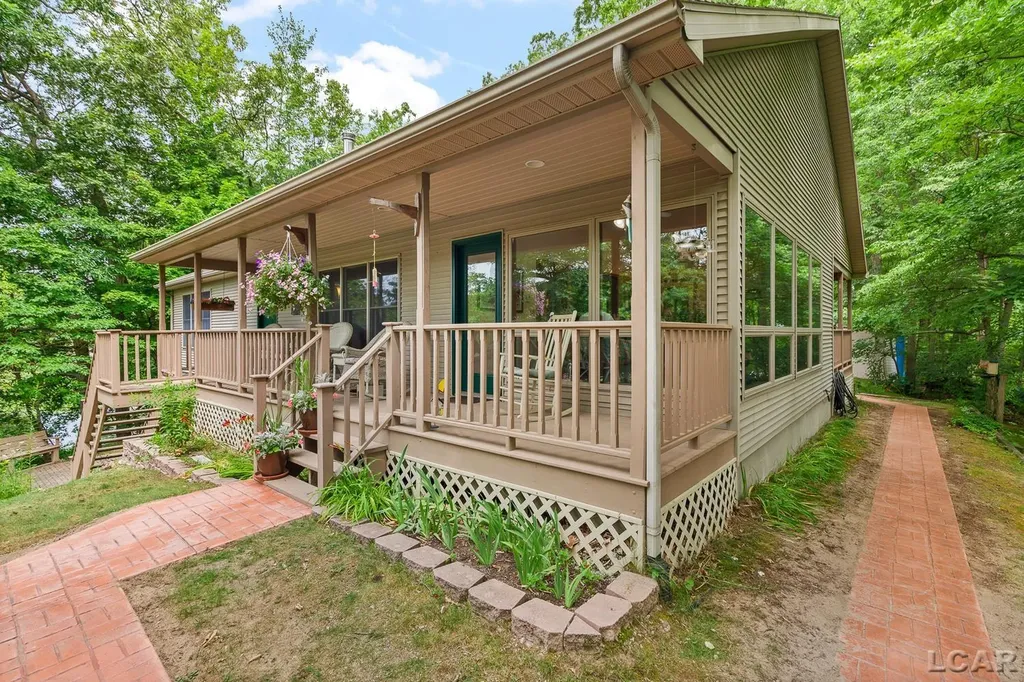 9949 Indian Trail Camden Township MI 49255