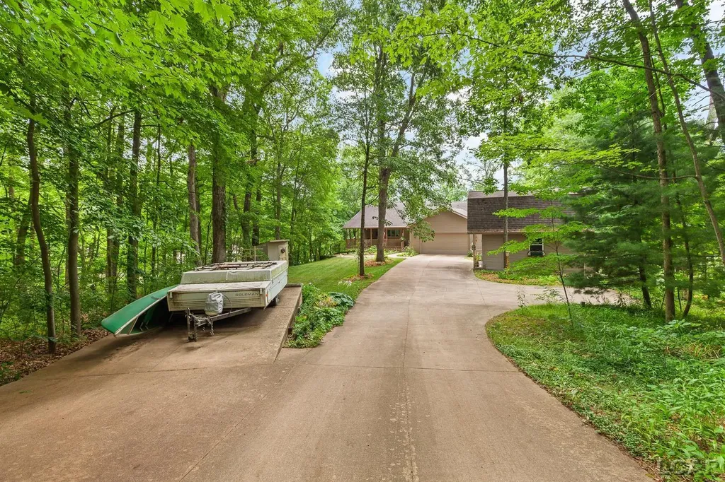 9949 Indian Trail Camden Township MI 49255