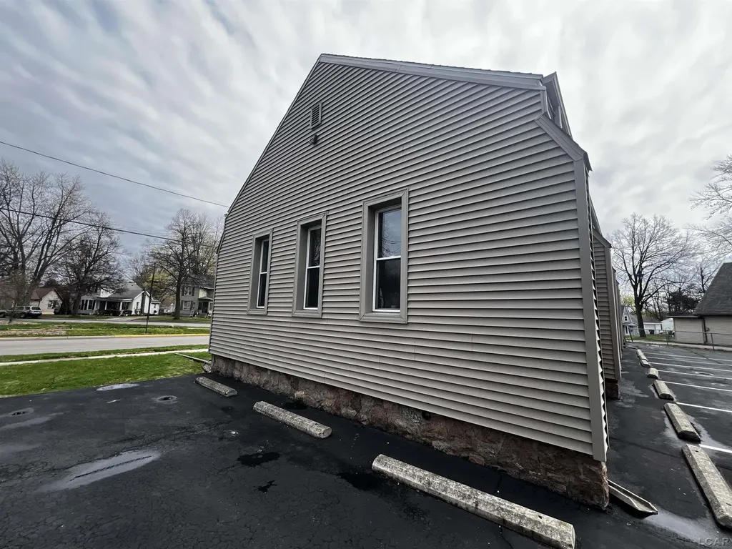 227 Greenly Street Adrian City MI 49221