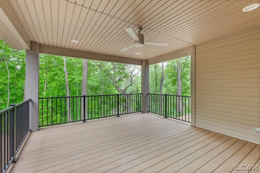 1639 Rivers Edge Court Madison Charter Township MI 49221