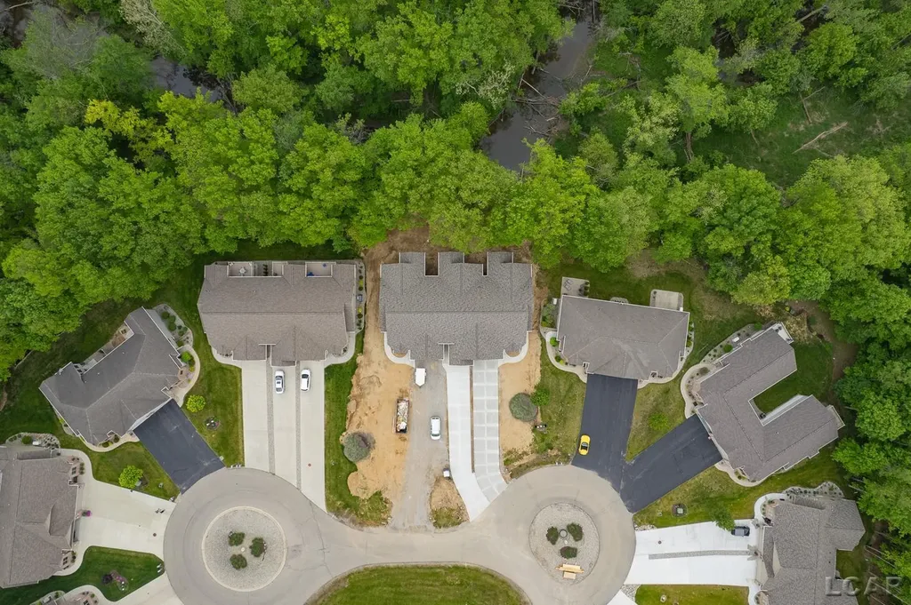 1639 Rivers Edge Court Madison Charter Township MI 49221