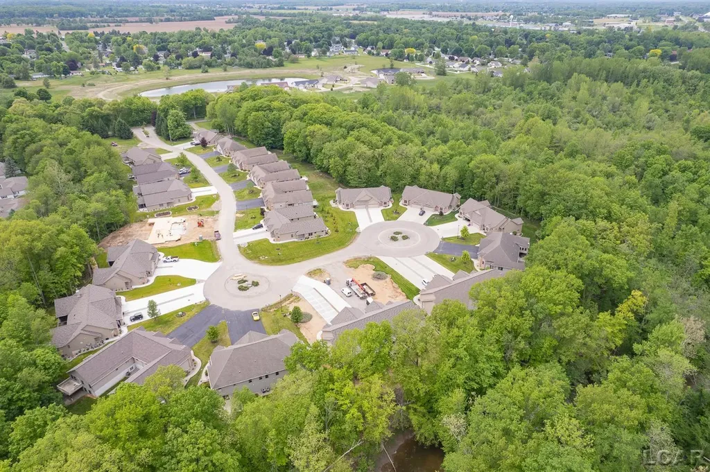 1639 Rivers Edge Court Madison Charter Township MI 49221