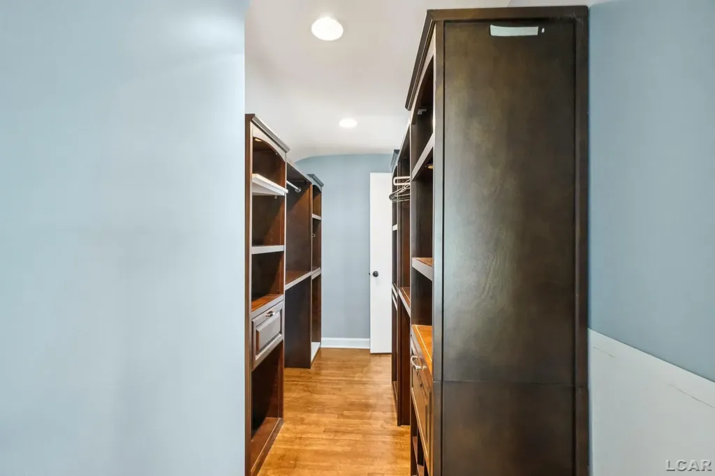 2550 Bent Oak Avenue Adrian Township MI 49221