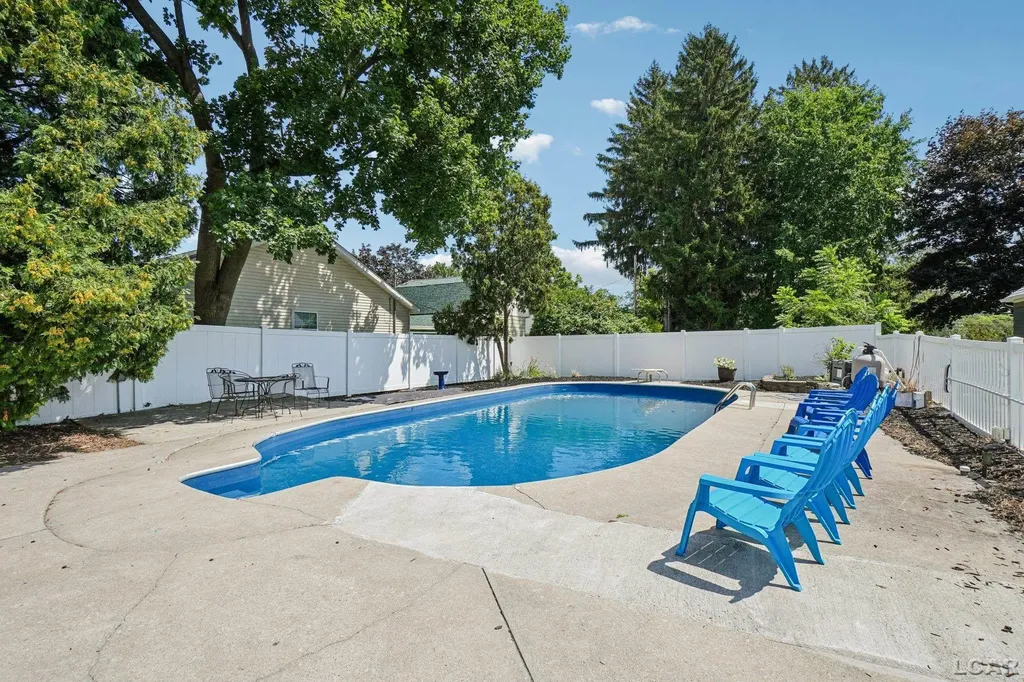 2550 Bent Oak Avenue Adrian Township MI 49221