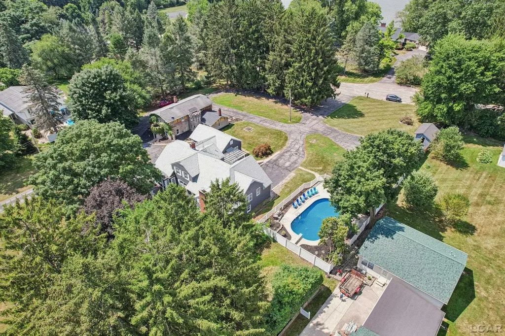 2550 Bent Oak Avenue Adrian Township MI 49221