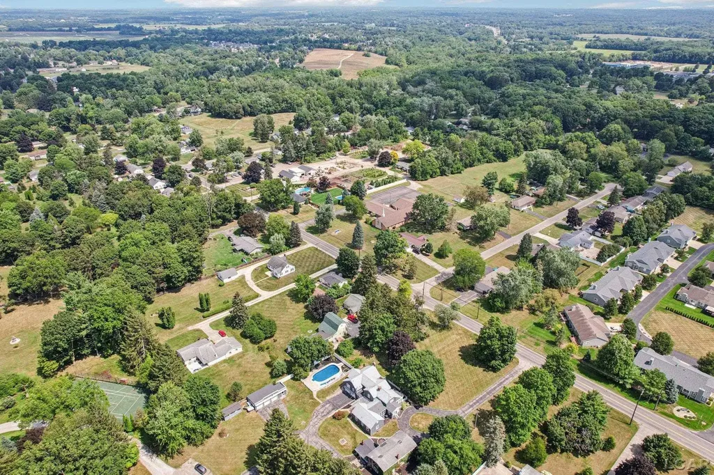 2550 Bent Oak Avenue Adrian Township MI 49221