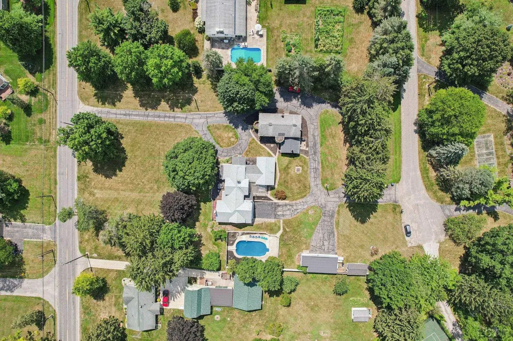 2550 Bent Oak Avenue Adrian Township MI 49221