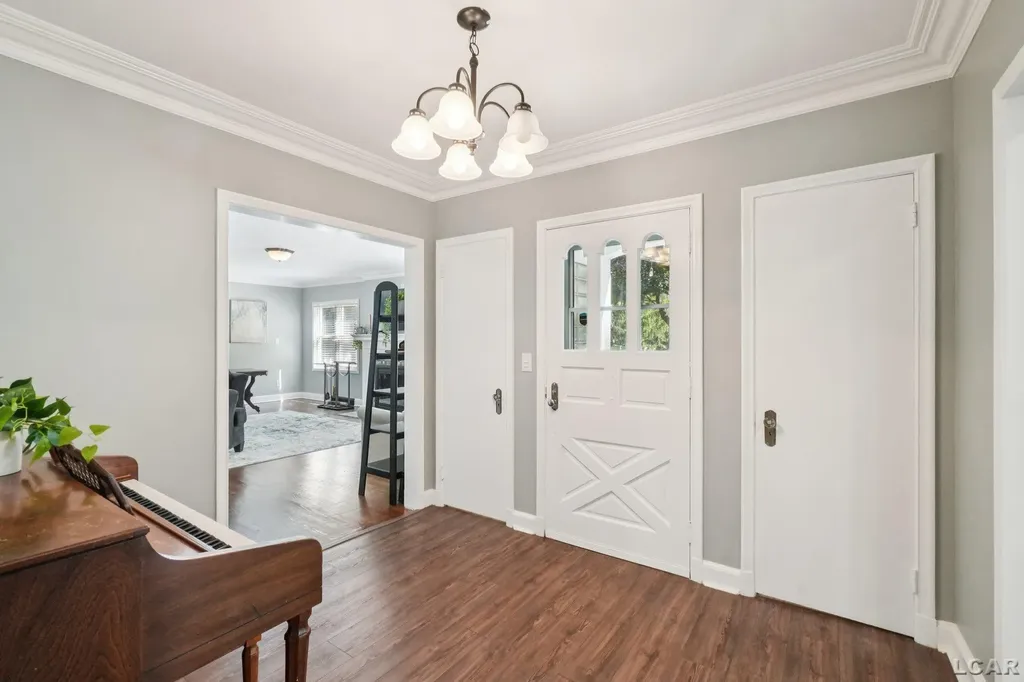 2550 Bent Oak Avenue Adrian Township MI 49221