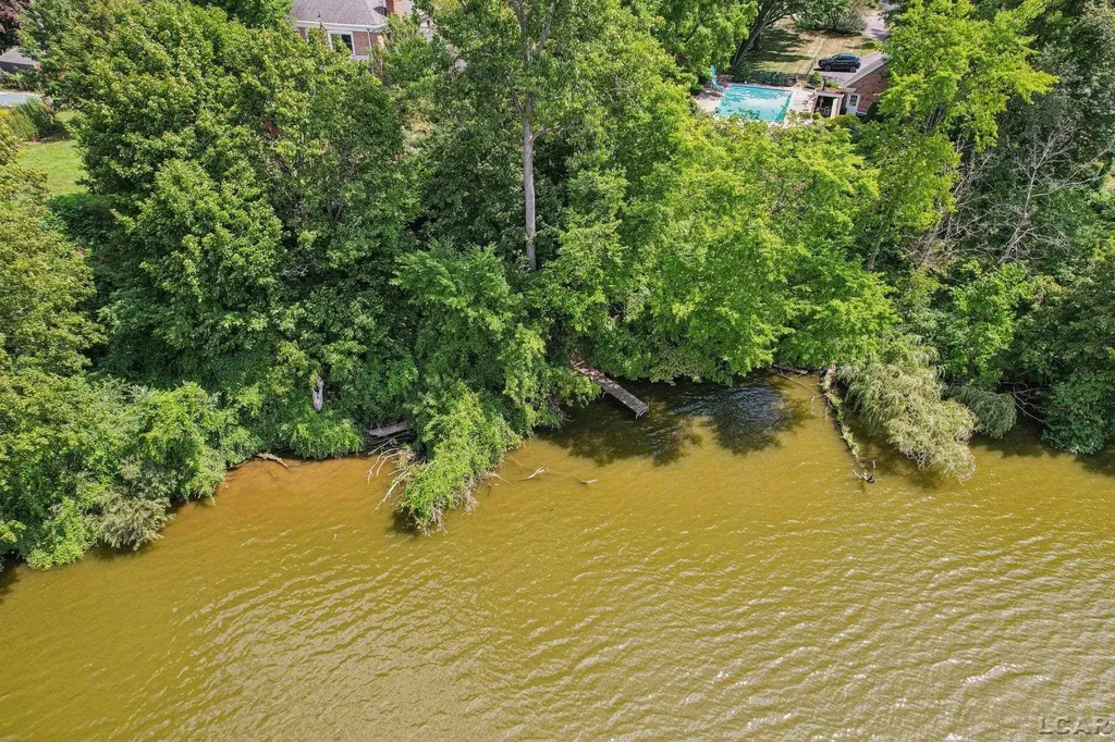 2550 Bent Oak Avenue Adrian Township MI 49221