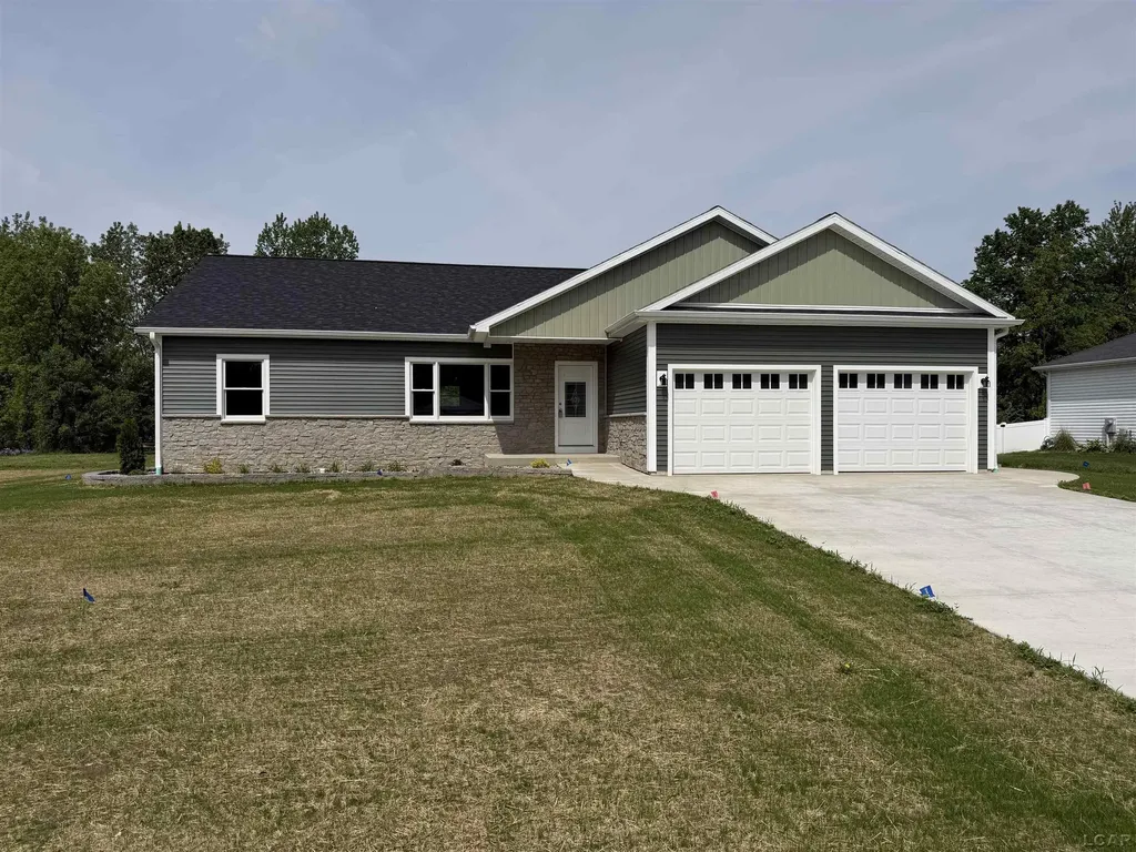 4173 Evergreen Road Adrian City MI 49221