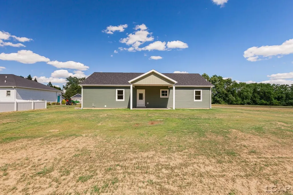 4173 Evergreen Road Adrian City MI 49221