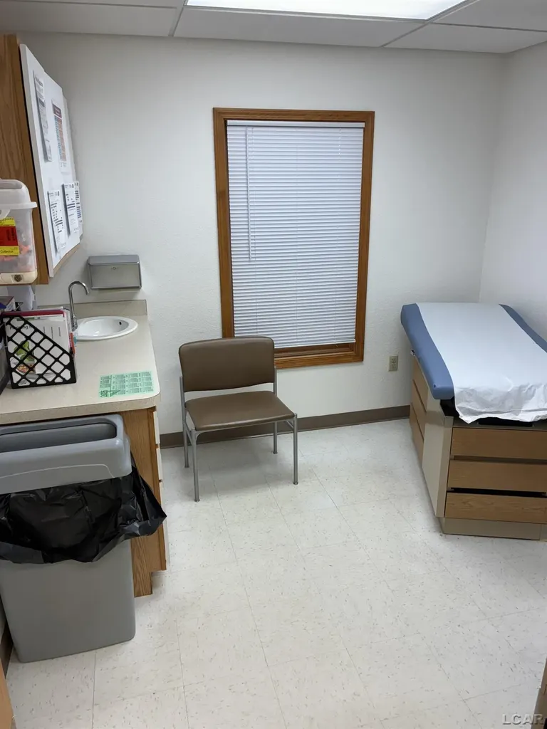 157 West Brooke Highway Blissfield Village MI 49228
