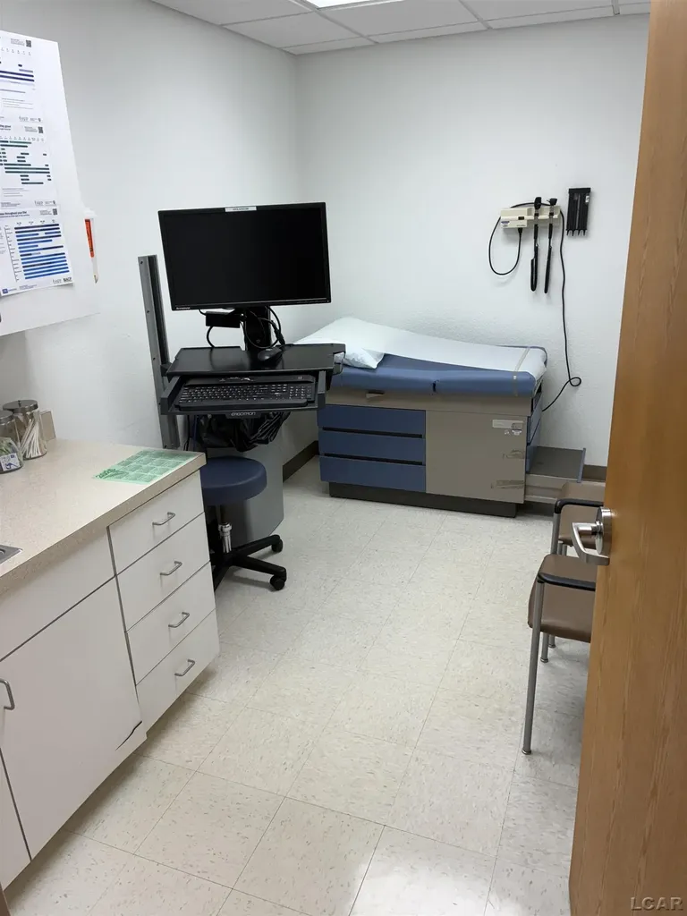 157 West Brooke Highway Blissfield Village MI 49228