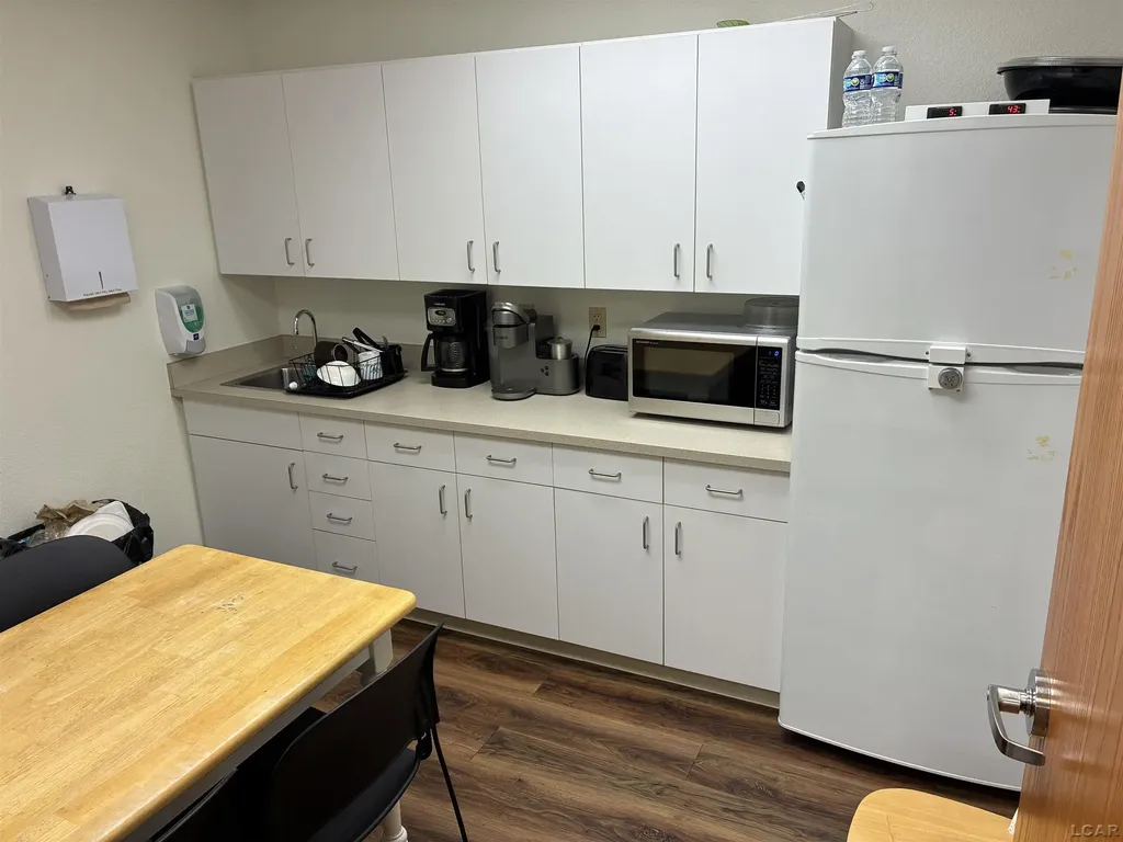 157 West Brooke Highway Blissfield Village MI 49228