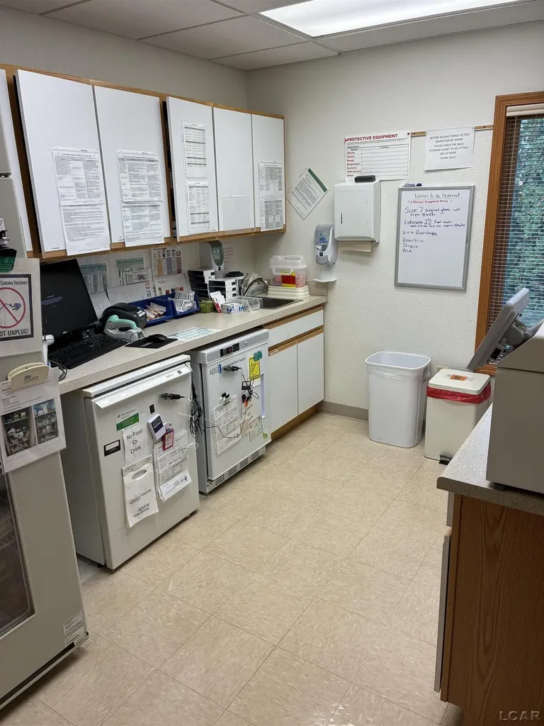 157 West Brooke Highway Blissfield Village MI 49228