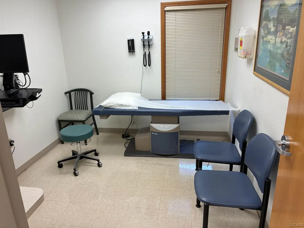 157 West Brooke Highway Blissfield Village MI 49228