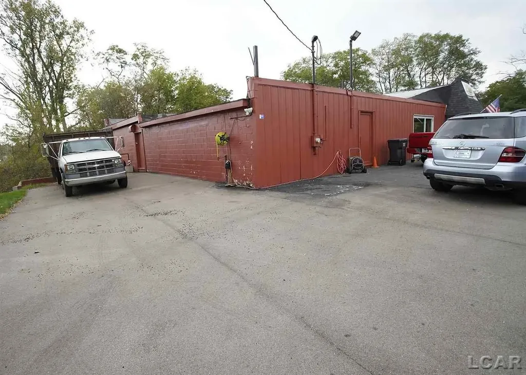 9947 Brooklyn Road Columbia Township MI 49230