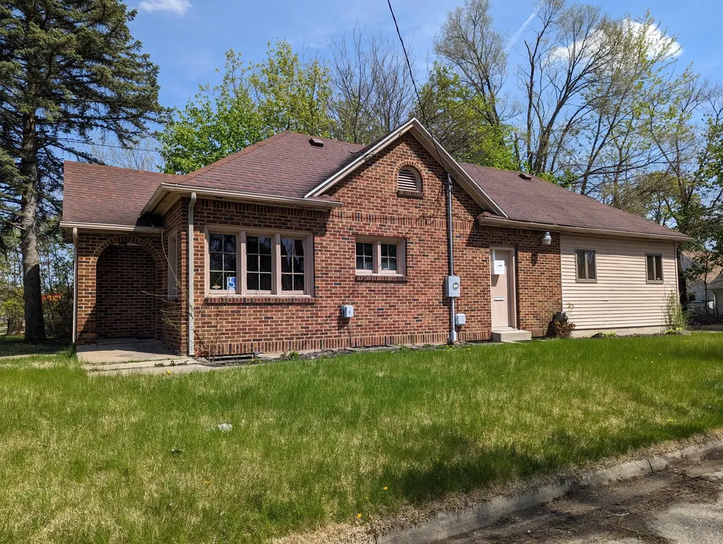 143 W Prospect Street Jackson City MI 49203