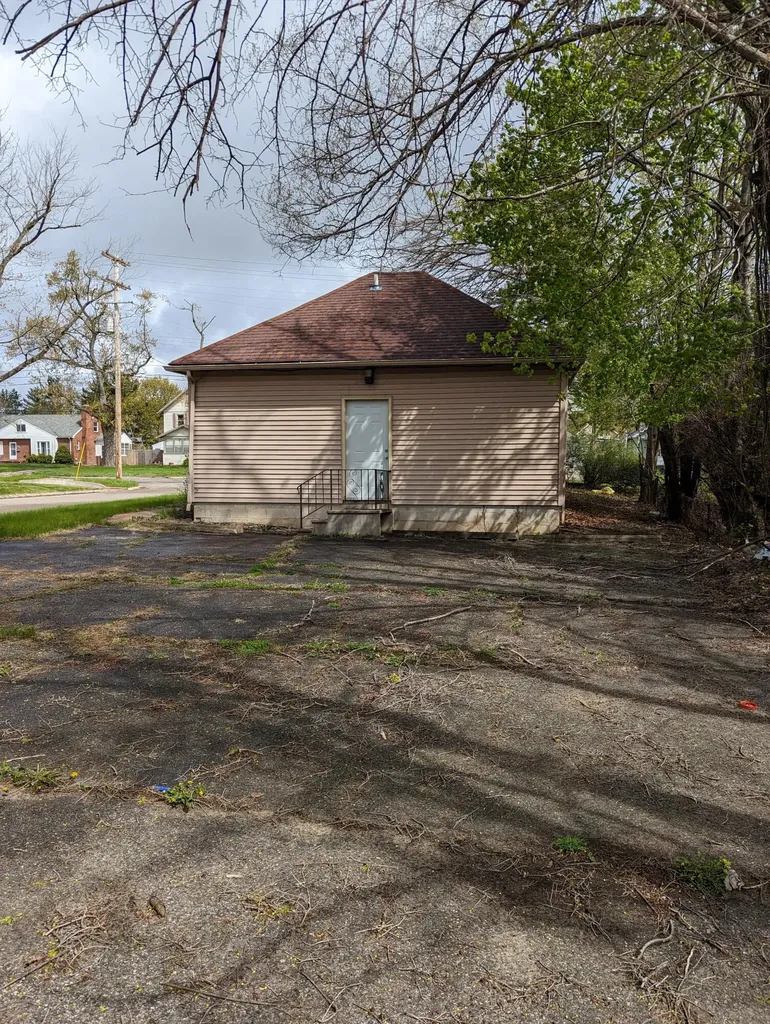 143 W Prospect Street Jackson City MI 49203