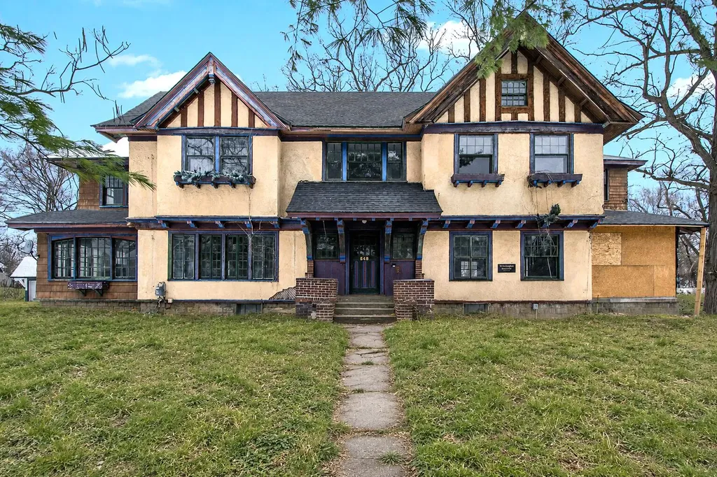 542 A Street Jackson City MI 49201