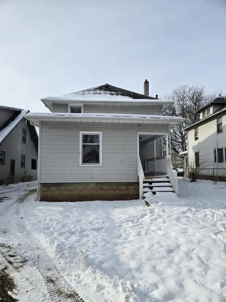 1033 1st Street Jackson City MI 49203